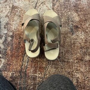 Brown /gold metallic Strappy Sandals